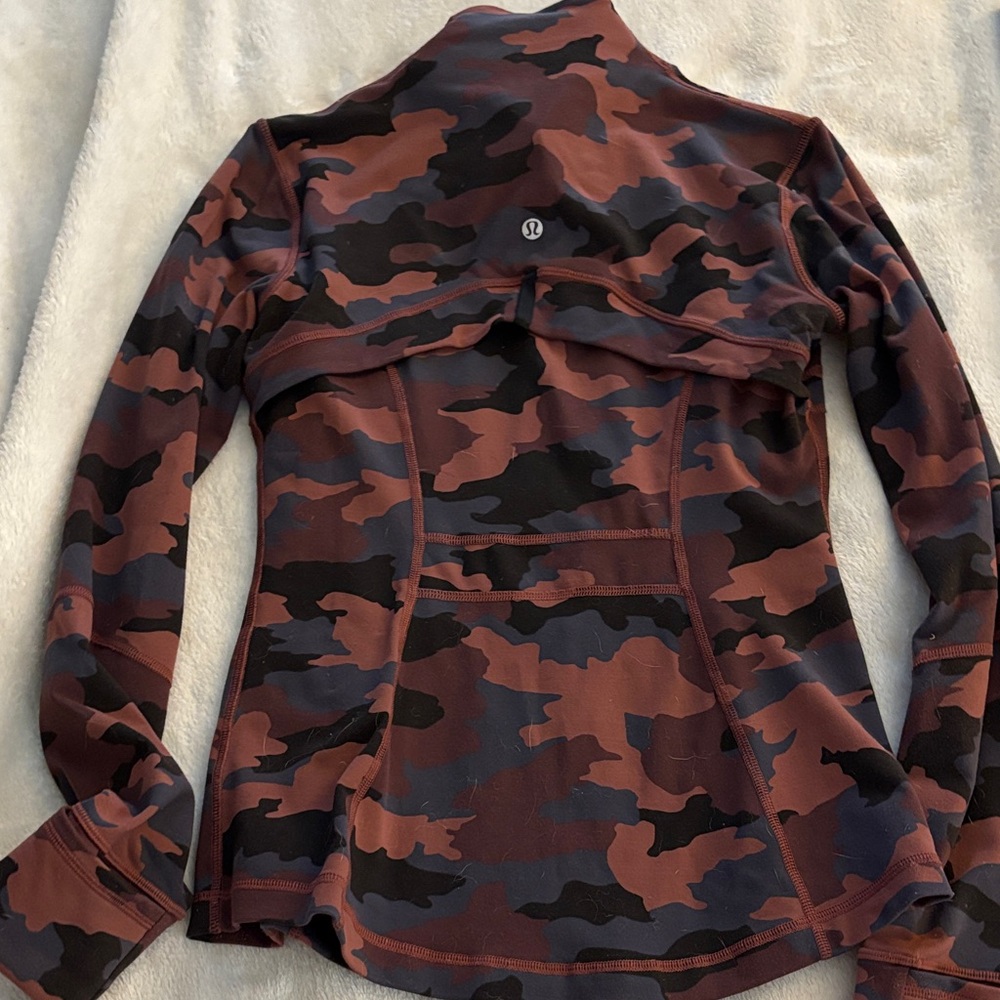 Lululemon camo set - Picture 9 of 16